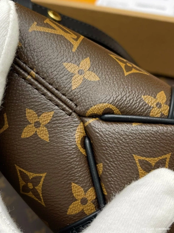 Official oldcobbler VUITTON BOULOGNE LOUIS 0821